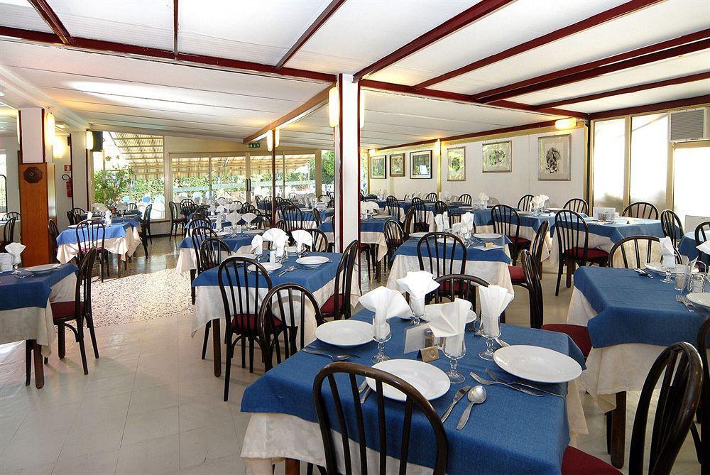 Hotel Delle Mimose Диано-Марина Ресторан фото